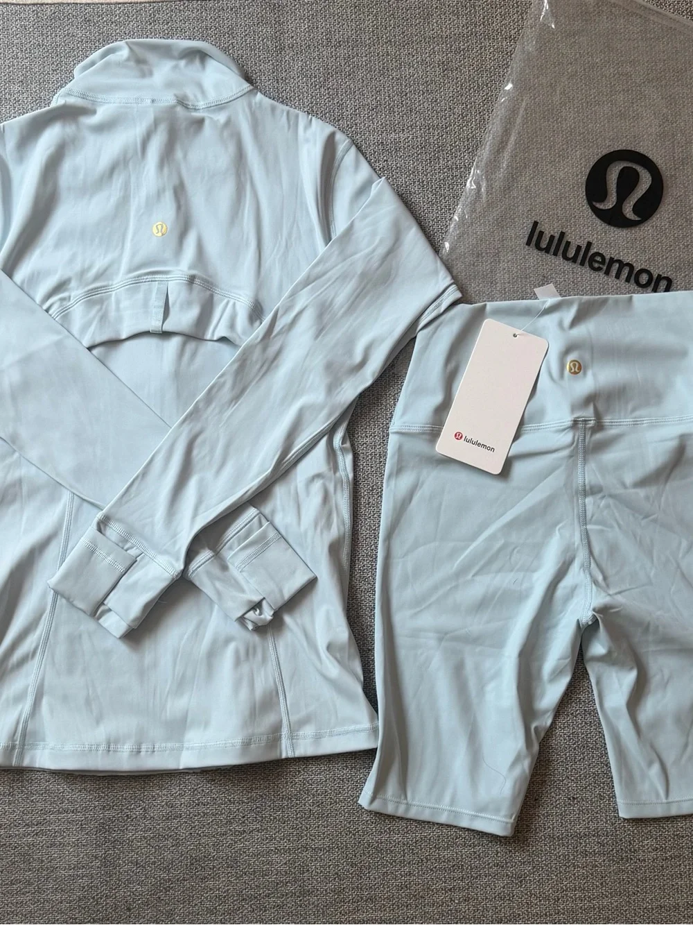 Lululemon Blue Set